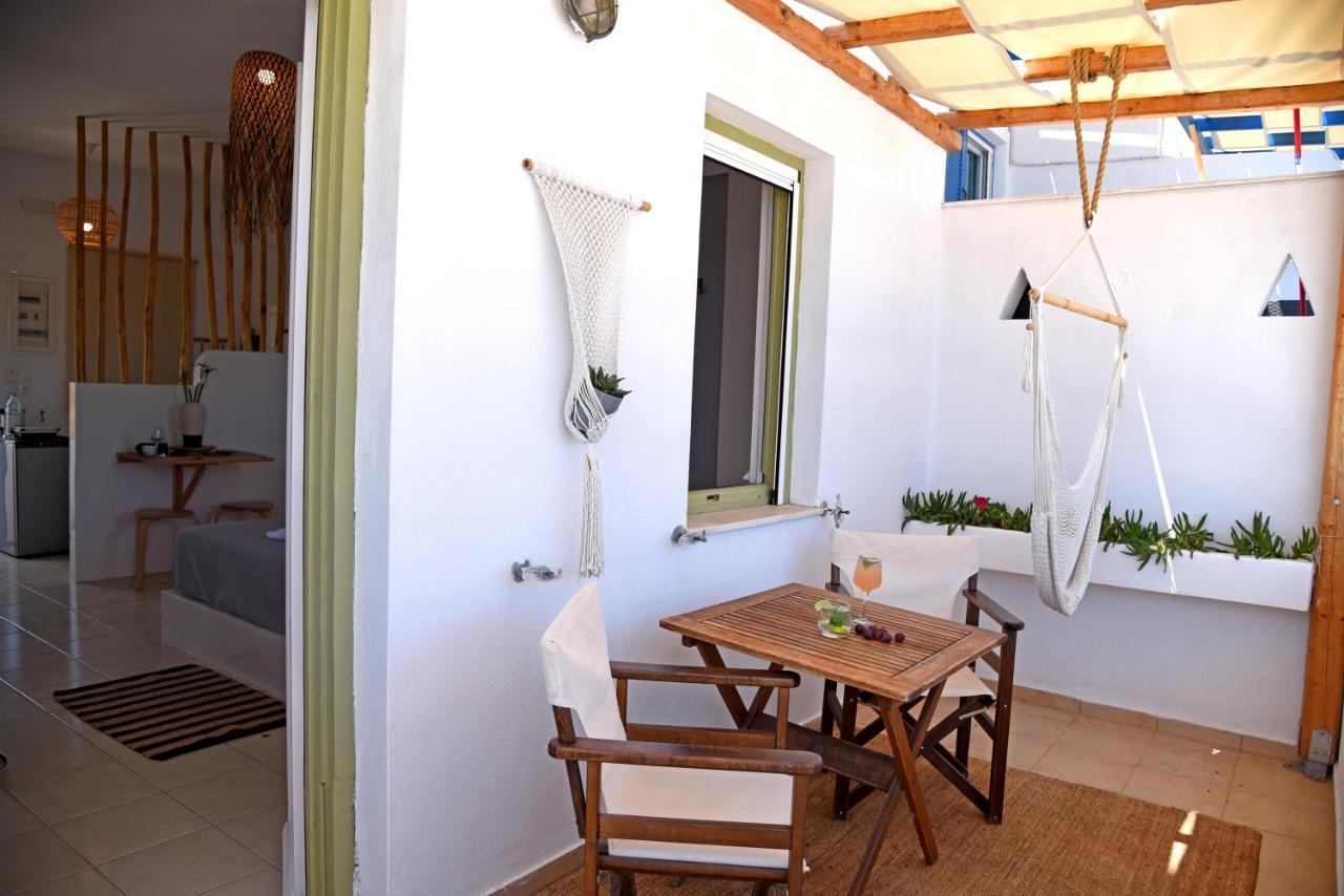 Nefeli Kythnos Loutra (Kythnos)